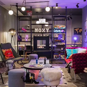 فندق Moxy Old Town